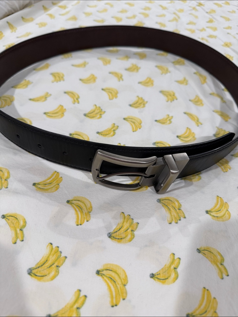 COLUMBIA MEN’S REVERSIBLE LEATHER BELT L- XL 38
BLACK/ BROWN NWT!